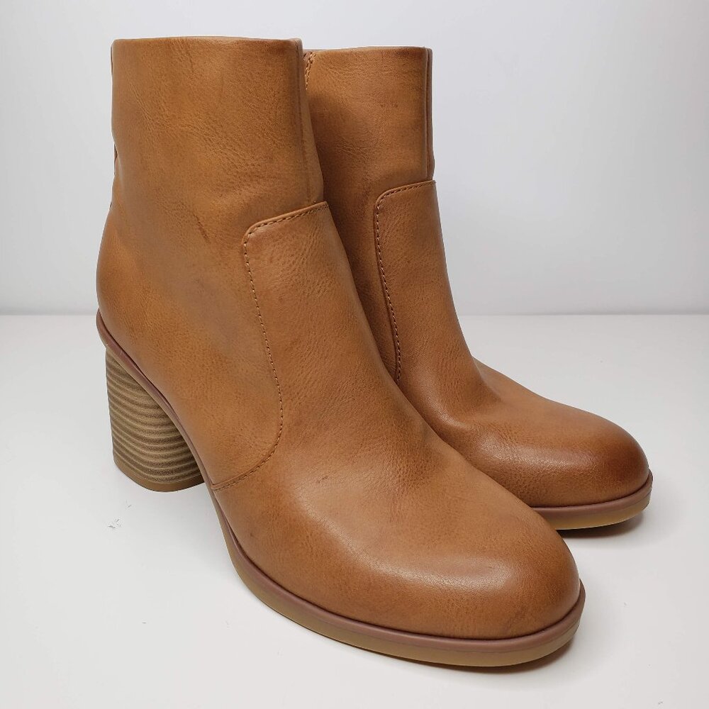 Korks by Kork-Ease Women’s Destiny Light Brown Block Heel Zip Up Booties 10
